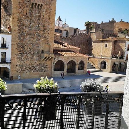 Apartamentos La Machacona Plaza Mayor Caces エクステリア 写真