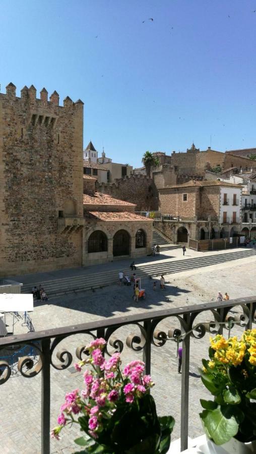 Apartamentos La Machacona Plaza Mayor Caces エクステリア 写真