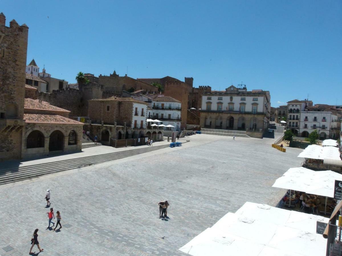 Apartamentos La Machacona Plaza Mayor Caces エクステリア 写真