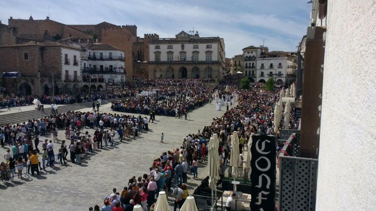 Apartamentos La Machacona Plaza Mayor Caces エクステリア 写真