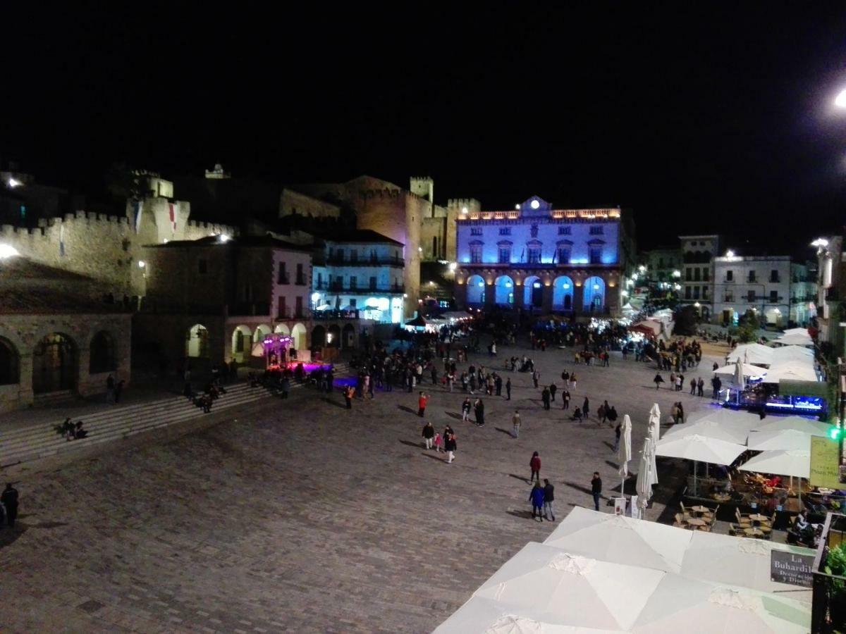 Apartamentos La Machacona Plaza Mayor Caces エクステリア 写真