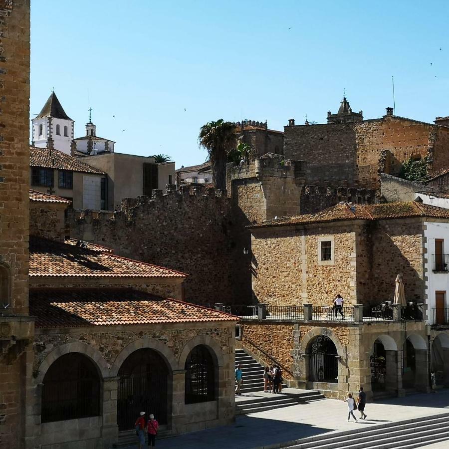 Apartamentos La Machacona Plaza Mayor Caces エクステリア 写真